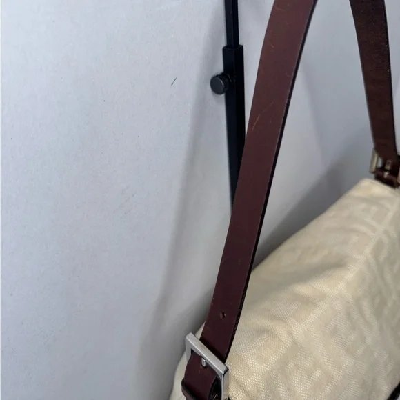 Fendi Zucca Cambas Mamma Baguette. - Picture 9 of 17